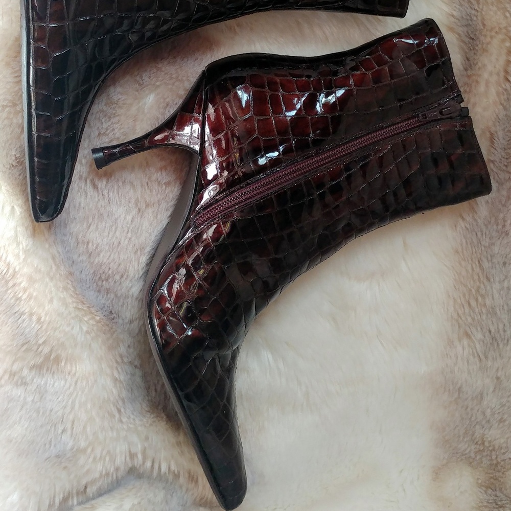 Stewart Weitzman Booties